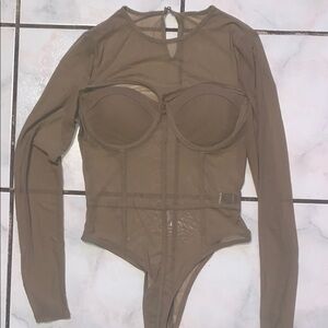 SHEIN Tan Long Sleeve Bodysuit